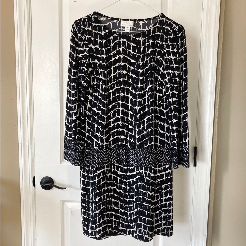 NWOT Donna Morgan 3/4 Sleeve Shift Dress
